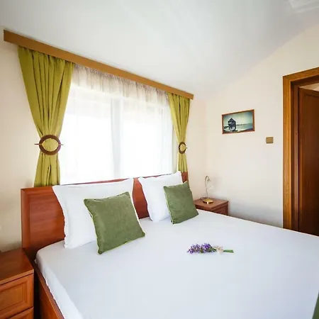 Albatros Old Town 3* Sosopol