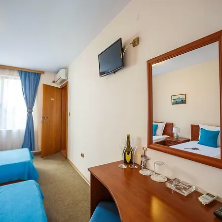 Ξενοδοχείο Albatros Old Town 3*